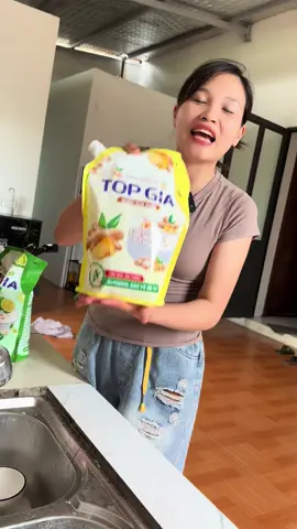 mua 1 tặng 1 tổng nhận về 4 lít nước  rửa chén#xuhuong#tiktokshop#nuocruachen #nuocruachentopgia #topgianuocruachen 