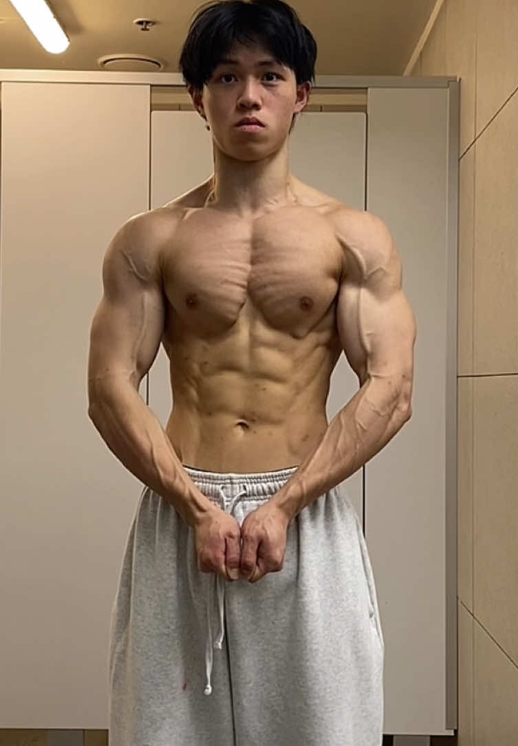 Shoulders are sore, chest was pumped  #fyp #gym #GymTok #aesthetic #foryoupage 