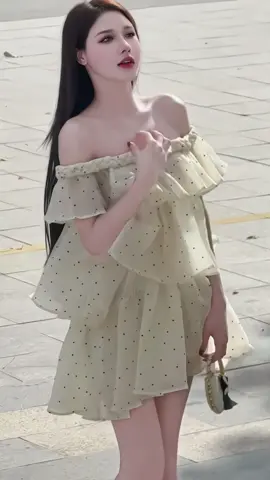 Váy Chấm Bi Trễ Vai Dáng Tầng #vaychambi #vaykieunu #thoitrangnu #xuhuong 