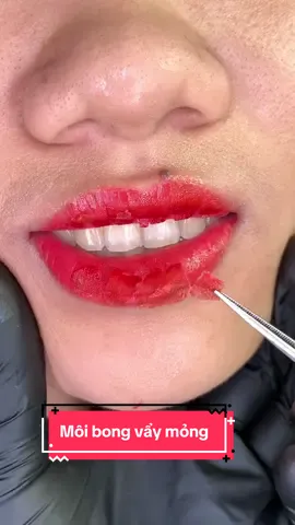 Vẩy môi bong mỏng mịn xinh quá ạ #sexylips #daotaohocvien #phunmoibongdam #phamthuybeauty 