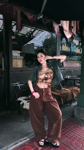 1 POTO KECEMU📸 💥#laxatemplate #CapCut #outfit #outfittideas #fyp 