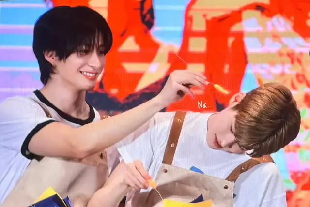 🐶⬅️🐥➡️🐈‍⬛🎸 เต้ เอย แบ้ง😘🥰 มีแต่คนจอง😗💞😘 เขาชอบหนูอยู่แล้วลูก🤣😆❤️ #WONSO #TONSO #youngwonhee #RIIZE  #fypシ゚viral 