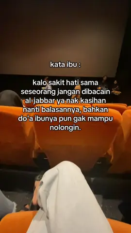 Pesan seorang ibu ini mengingatkan kita bahwa nama Allah Al-Jabbar tidak boleh diamalkan saat sakit hati karena bisa berakibat fatal, bahkan doa ibu pun tidak dapat menolong jika niatnya adalah untuk menyakiti orang lain. Daripada mengamalkan doa Al-Jabbar dengan niat buruk, sebaiknya kita berserah diri kepada Allah dan mendoakan orang yang menyakiti kita agar mendapatkan ketenangan hati dan balasan yang setimpal dari-Nya. #fyp #aljabar #doa #sakithati 