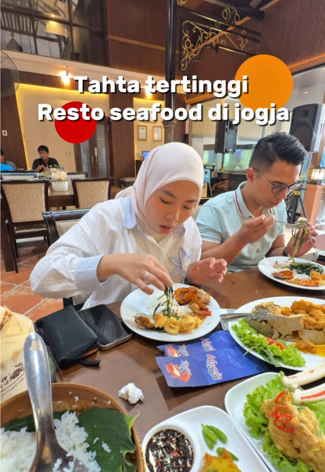 Seafood lovers Jogja merapat‼️ Ini sih tahta tertinggi resto seafood di Jogja @Kurniaseafood.id  #seafoodjogja #pecintaseafood #kulinerjogja #yogyakarta #seafodlovers 