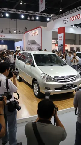 Vibes IImS jadul 1 34. Kijang innova, memang tida 2nya   #kijanginnova #pameranmobil #iims #toyota #ai 