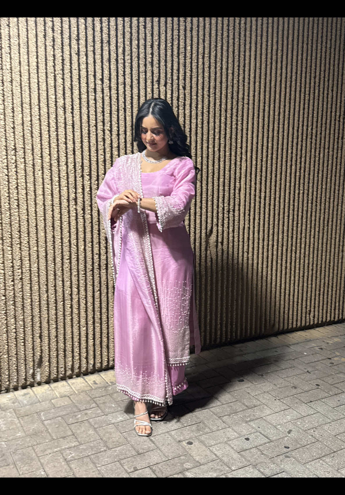 The dupatta weighs like 4 pounds 🫠🫠#punjabioutfit #weddingguestoutfit #outfitideas #fyp #explore 