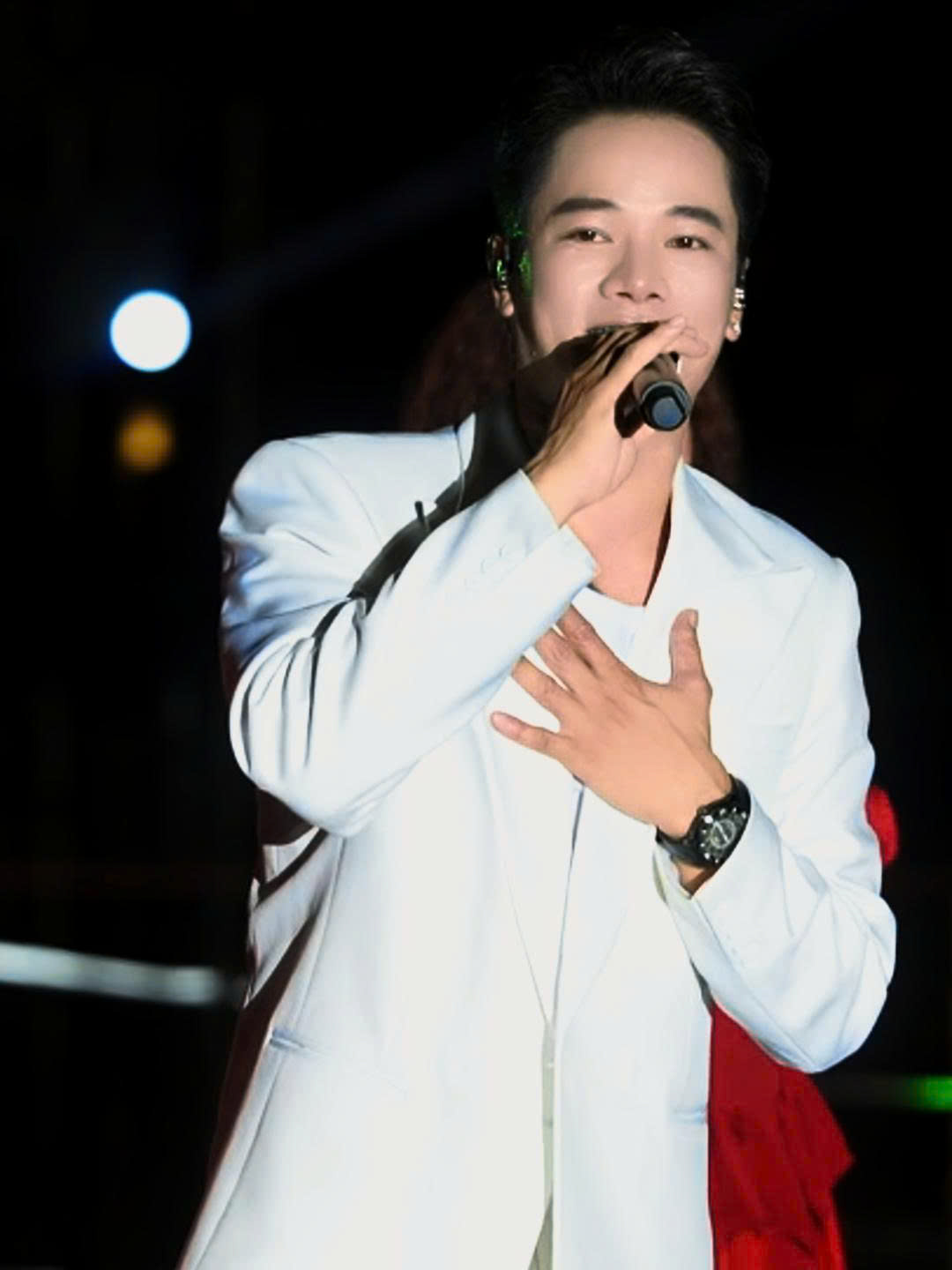 Tình yêu vốn không sai – chỉ là ta đặt sai người để trao gửi 💘 #AnhMetRoi #KhacAnh #AnhQuanIdol #MarsEntertainment #MelodyShow #BeerFestTamCoc #KhuiBeerCungCheer
