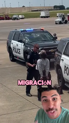 agentes de migración se llevaron el susto de su vida al detener a dos mujeres solo por verlas de raza latinas pero vaya sorpresa se llevaron al preguntarles por su nacionalidad terminaron siendo nativas americanas