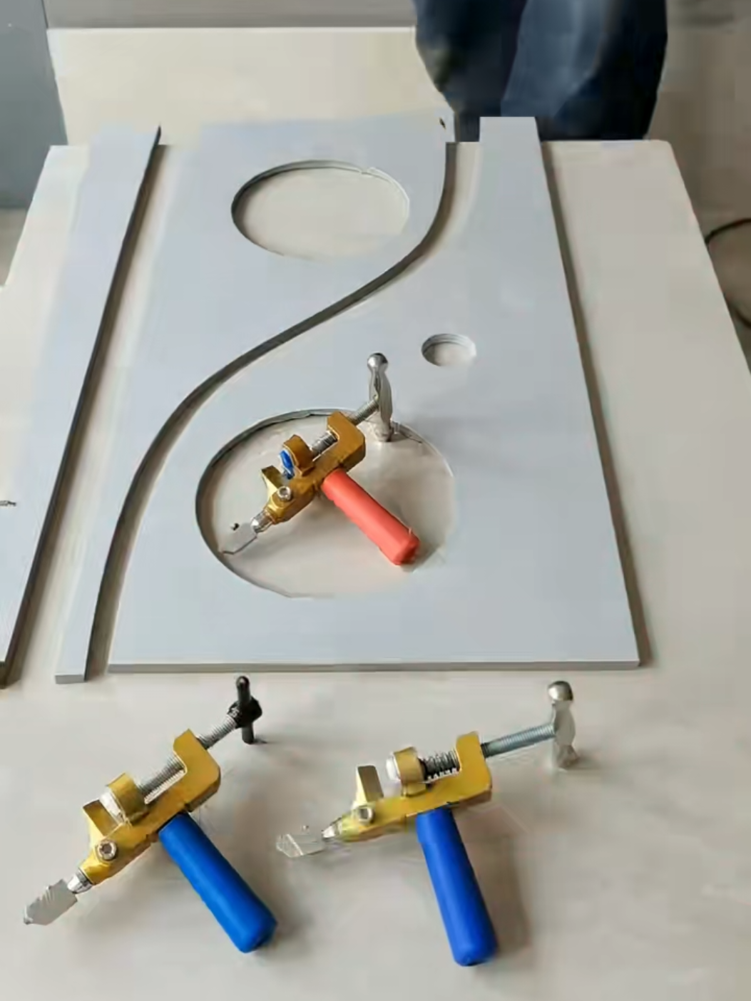 Corte Porcelanato e Vidro com Facilidade!! #construção #pedreiro #obras #piso #porcelanato 