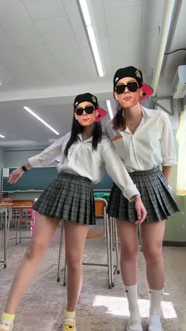 スカート切ろうかな、#田奈高校 #jkブランド #バズって #終わっ田奈 #田奈jk 