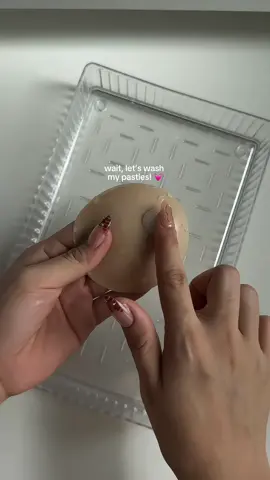 Let’s wash my pasties!!! madikit parin yung pasties after mawash ng mild soap at ma air dry. Yung dikit nya yung tipong hindi masakit sa balat kapag tinanggal, hindi nakakabother na baka mahulog kapag suot mo! Girlss kailangan natin tong pasties. #pasties #nipplecover #womenunderwear 