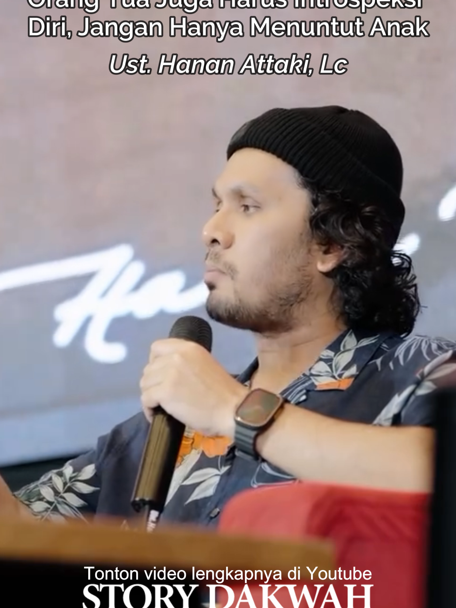 Orang Tua Juga Harus Introspeksi Diri, Jangan Hanya Menuntut Anak - Ustadz Hanan Attaki, Lc Video ini bebas untuk disimpan dan dibagikan, agar kebaikan tidak berhenti di diri kita saja😇 Jazakumullahu khayran #reels #fyp #ustadzhananattaki #sharingtime #curhat
