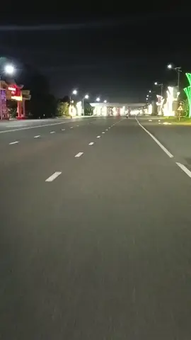 kdl sơn tiên về đêm.