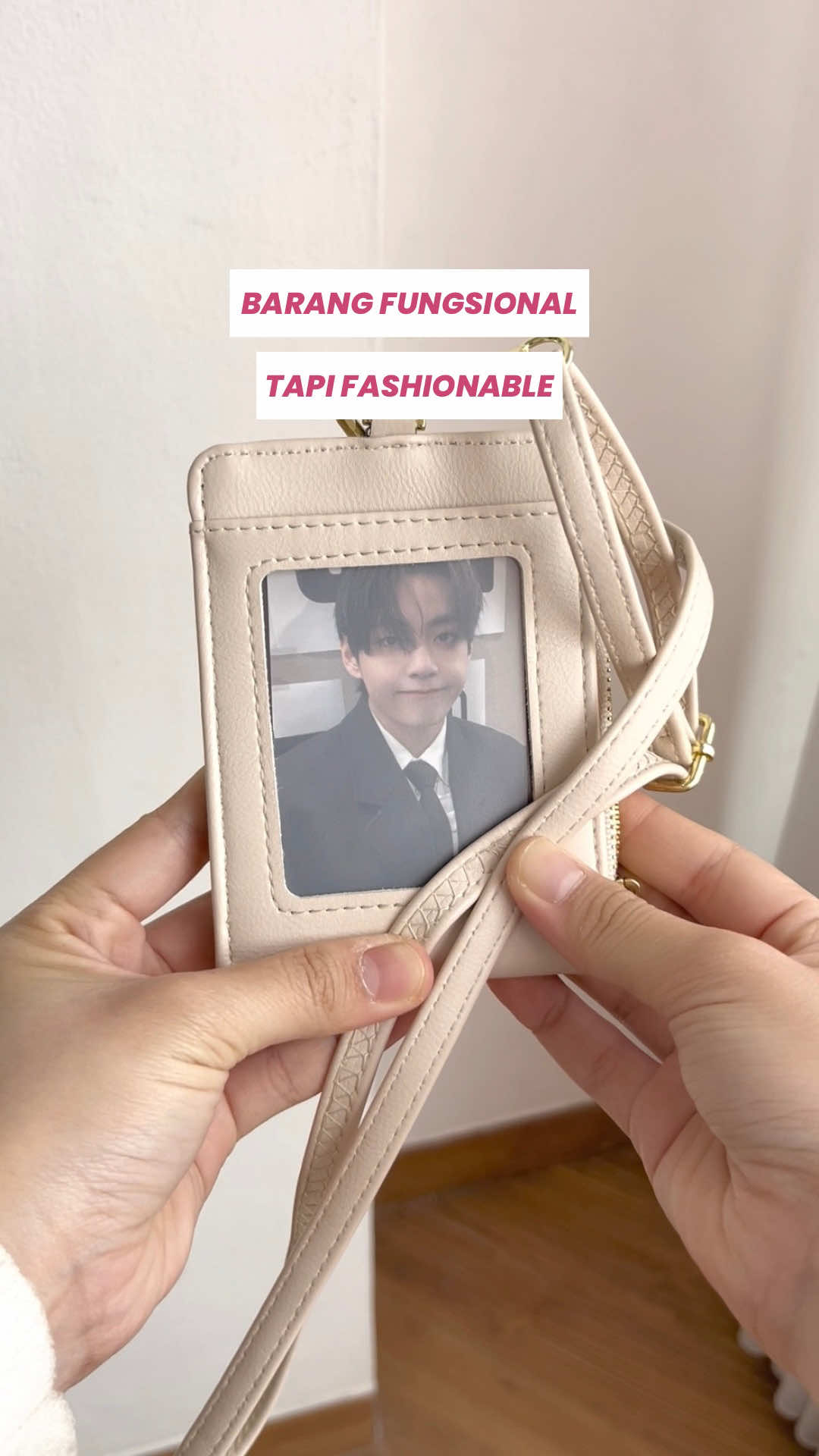 Barang fungsional tapi tetep fashionable?!!😱 #JimsHoney #WIBGAJIAN #PromoGuncang99 #GajianSale #lanyardidcard  