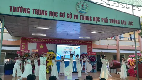 #viral#xuhuong#emxinhsayhi #camkythihoa #bacthanglenhoiongtroi 