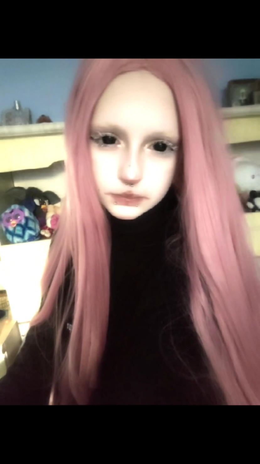 понтов больше дела, доебали меня уже тиктокерские кежи у которых вся культура заканчивается на шмоте #fyp 