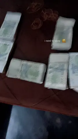 que l’argent qu’il tient ces pour son père toi ton papa est où #pourtoi #CapCut 