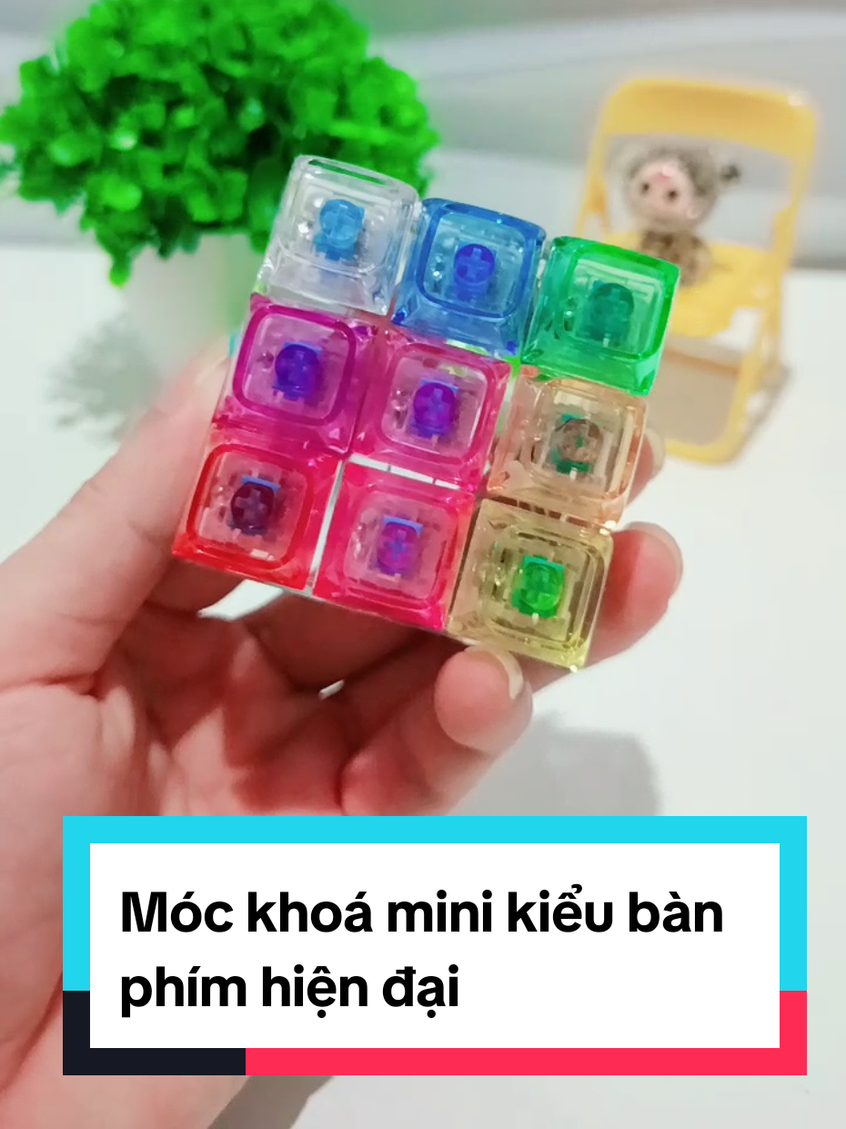 Móc khoá bàn phím mini, có đèn phát sáng nổi bật, nhỏ gọn dễ mang theo #mocchiakhoa #mockhoa #mockhoadocla #mockhoacute #phukien 