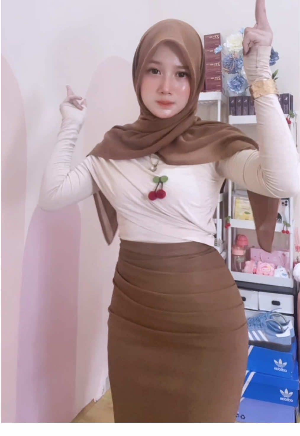 😋#fyp #4u #fypviralシ #viralll #outfitideas