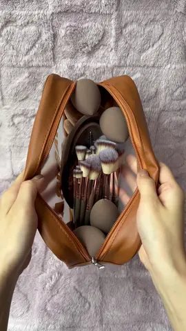 Un set muy completo de herramientas de maquillaje.#makeupbrushes#makeupbrush#brochasdemaquillaje#maquillaje#foundation  
