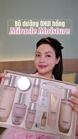 Chăm sóc làn da đẹp toàn diện với trọn bộ #OHUI hồng #miraclemoisture . Vừa dưỡng ẩm, sáng da, căng bóng, hỗ trợ da lão hoá nè. #ohuivietnam #ohuichinhhang #duongtrang 