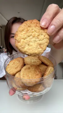Cookies dagangan anaknya Pak Ahok , Nicholas Sean … kemarin cobain yang Sokolat , skrg yang Havermut ….. #sibungbung #kulinerviral #reviewmakanan 