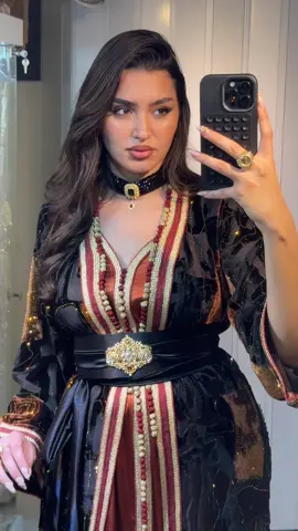 Caftan nouvelle collection disponible location  #قفطان #بلوزة_وهرانية_الجزائرية📽📸🇩وهرانية #غليلة_جزائرية #تصديرة_العروس_الجزائري 