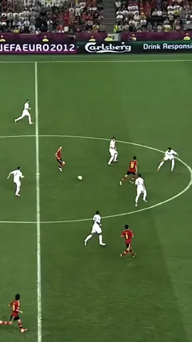 iniesta 8️⃣#skills #iniesta #views #viraltiktok #football #footballfans 