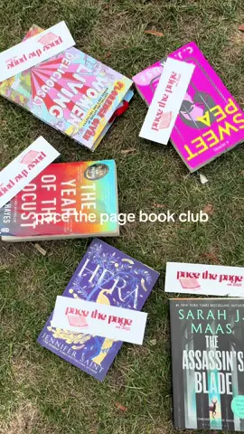 pace the page book club !! 🫶🏻📖 pace the page is a no pressure, chilled book club where there’s no set book - you just bring your own!  At every meet (once a month) just bring along your current read, share a little bit about it, and whether you would recommend it :) If everyone shares their reads, you'll hopefully leave with a few new books to add to your TBR! Everyone is welcome, as long as you're currently reading something (no matter your pace), enjoy reading, and love a good book chat (bonus if you want to meet new people and hopefully build friendships!!) @pacethepage on insta for when the next meets are !!!  #booktok #bookclub 