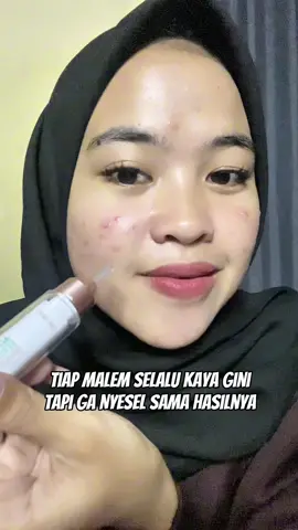 Suka banget sama acne spot ini, tekstur ringan dan gampang menyerap, udah gitu hasilnya beneran bagus banget😍❤️ #MKSKIN  #CantikTanpaBatas #MKSKINAcneSpot  #SebacicAcid #salicylicacid #acnespot #acnetreatment #acnefighter 