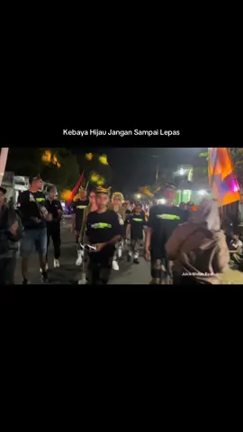 Hijau @Waozawaaaa👑 @𝐞 𝐩 𝐡 𝐨 𝐨 #karnaval #karnavalsoundsystem #dancersoftiktok #fyp #viralvideo 