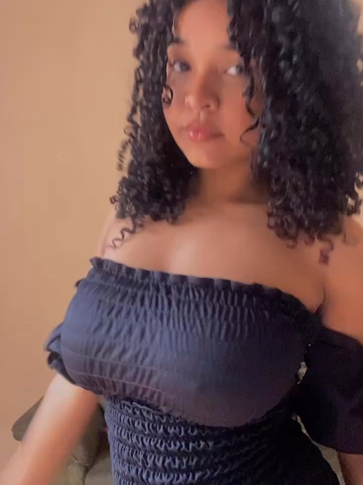 morena #dançandotiktok #FORYOU #foryoupage #eudançando #dançartbconta #espanha #foryou #lesbian #ruiva #loira #garotas #carro #phonkfunk #50tonscinza #girls #malhação #academia #Fitness #braquinha #mulher