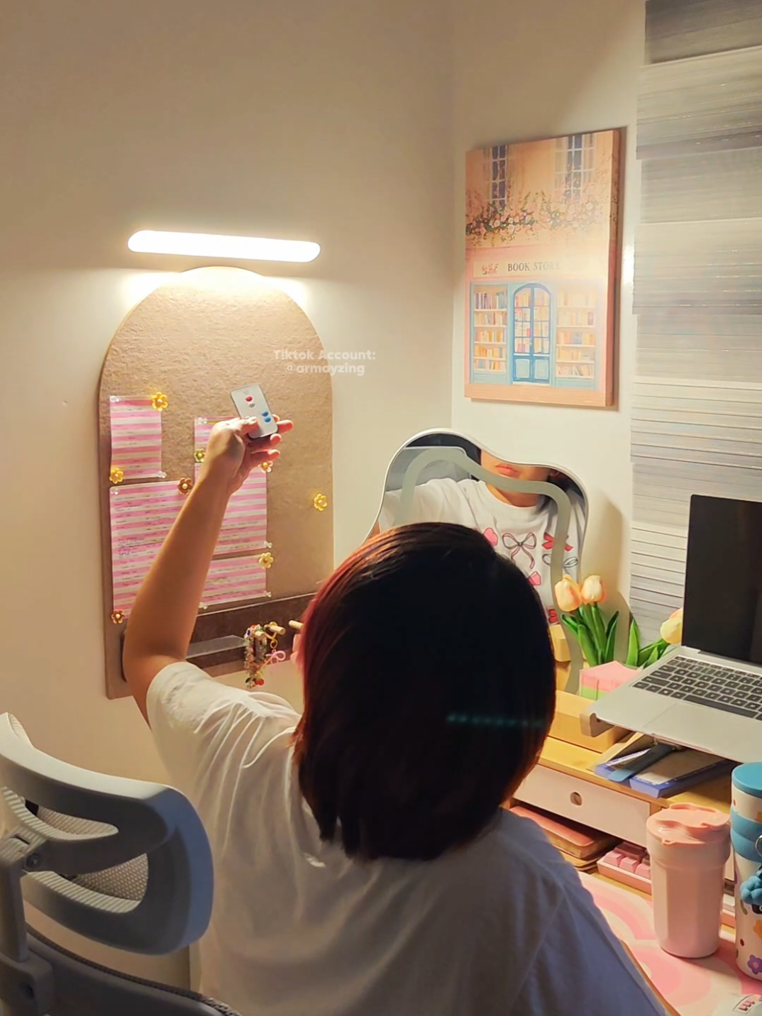 Replying to @jeny.bautista0 Pwedeng Study Lamp, Night light, cabinet lamp at madami lang ibang. Multi-functional na din itong Magnetic LED Light  #magneticledlight #studylamp #nightlight 
