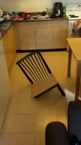 Backrooms the chair with glitch#foundfootage #Backrooms #fyyyyyyyyyyyyyyyy #glitch#chair