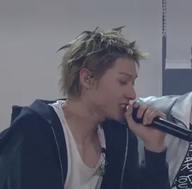 Martin sings ‘Versace on the Floor’ by Bruno Mars  #martin #cortis #cortis_fashion #cortis_joyride #cortis_lullaby 