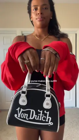 The accessories are key to elevate your outfit @Von Dutch 