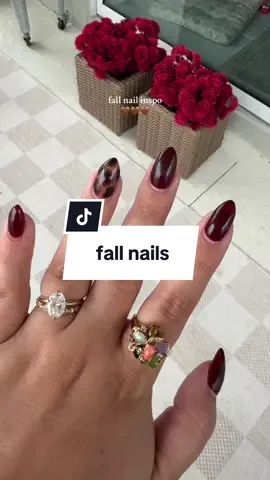 perfect nails for the ber months! 🤎🤎🤎 #nails #nailinspo #fallnails 