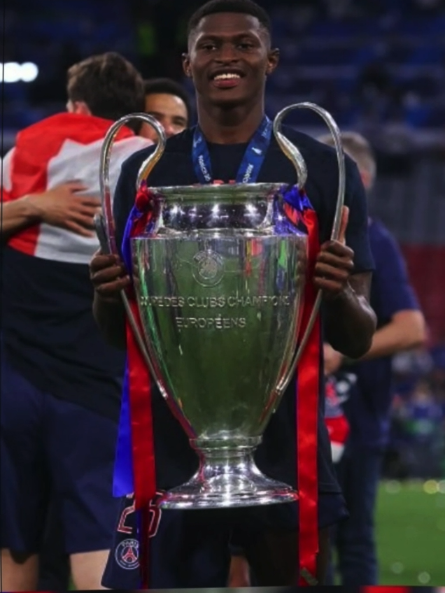 The best LB in the world of all time🔥🤩💥 #4u #edit #fyp #psg #nunomendes 