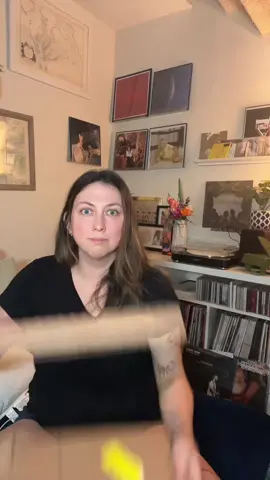 Urban outfitters 2000s drop reveal! How dare they drop some of my most nosdalgic bands and albums when I’m trying to live on a budget  #vinylcheck #vinyl #collection #millennial #record 