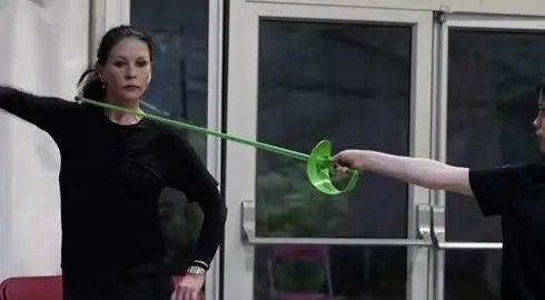 SHE WAS ZORRO’s WIFE😌 #fyp #viral #themaskofzorro #catherinezetajones #wednesday #fencing #elenamontero #themaskofzorroedit #viralvideo #fypシ゚ #fypシ゚viral 