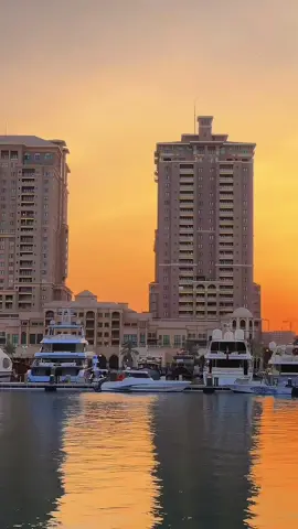 Pearl Qatar with golden vibes. #sunset #doha #qatar #goldenhour #ArabTikTok 