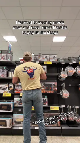In the cooking aisle because that’s what im doing #countrymusic #cowboy #ariat #christstapleton #country #cowboymusic #fashion #westernwear #westernfashion #cowboyhat #britishcowboy #ukcowboy #cowboyuk #ukcountry #fyppp #