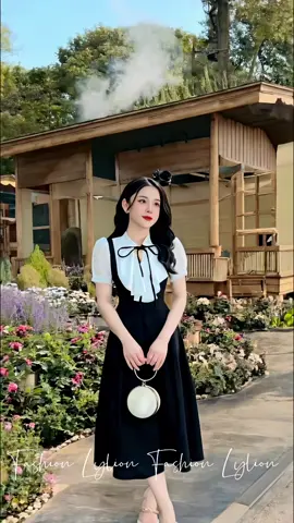 Váy Thiết Kế dành cho nữ phối tơ bèo cột nơ #thoitrangnu #vaythietke #vayphoitobeo #fashionlylion #vaythietkecotno 