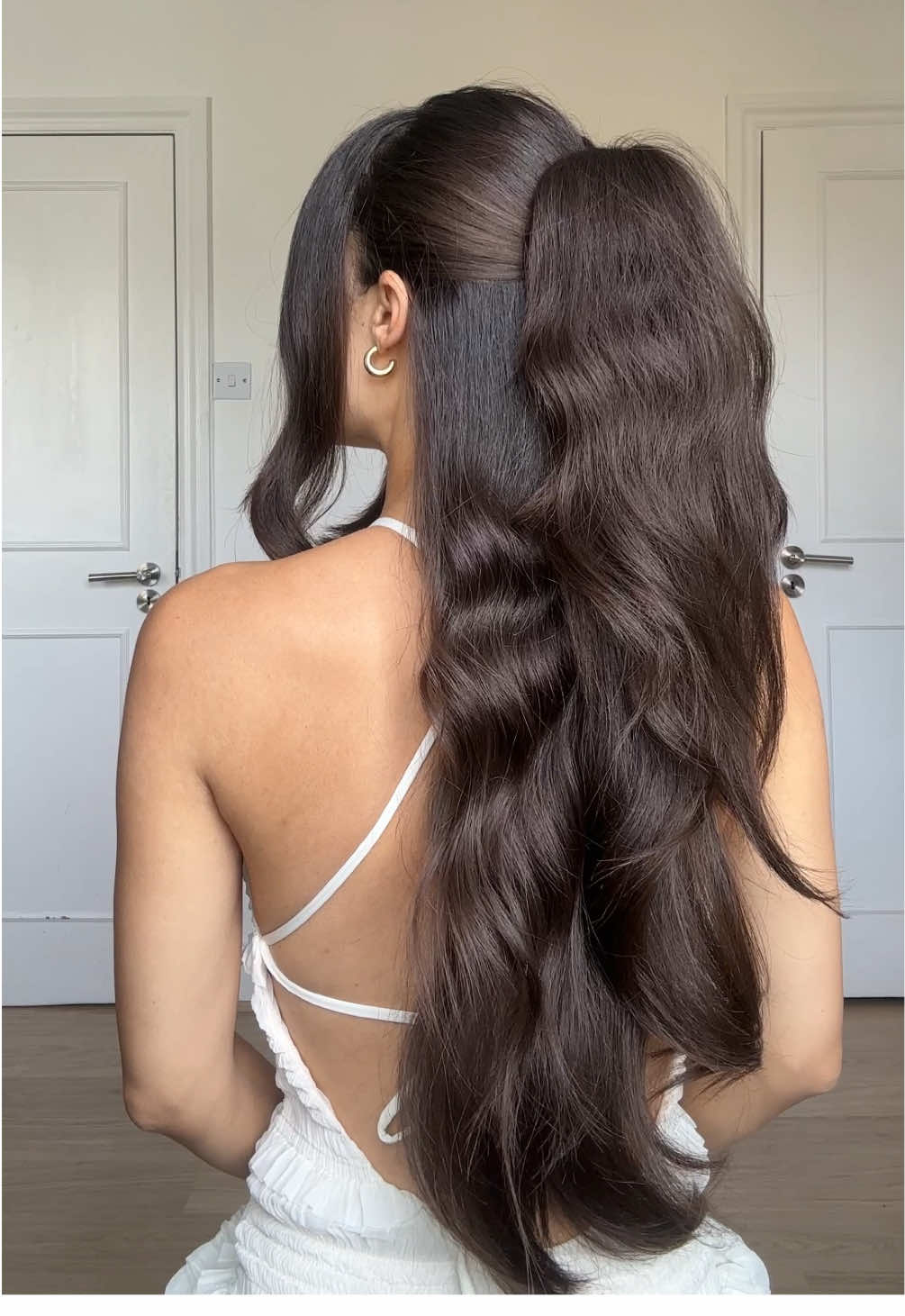 Get more volume with this claw clip hairstyle trick #hairtok #hair #hairstyle 