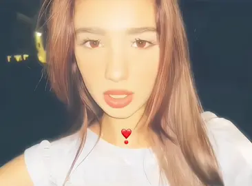 عيونها ❣️❣️#اناستازيا #fyp #مالي_خلق_احط_هاشتاقات #tiktok #الشعب_الصيني_ماله_حل😂😂 @anastazya.k 