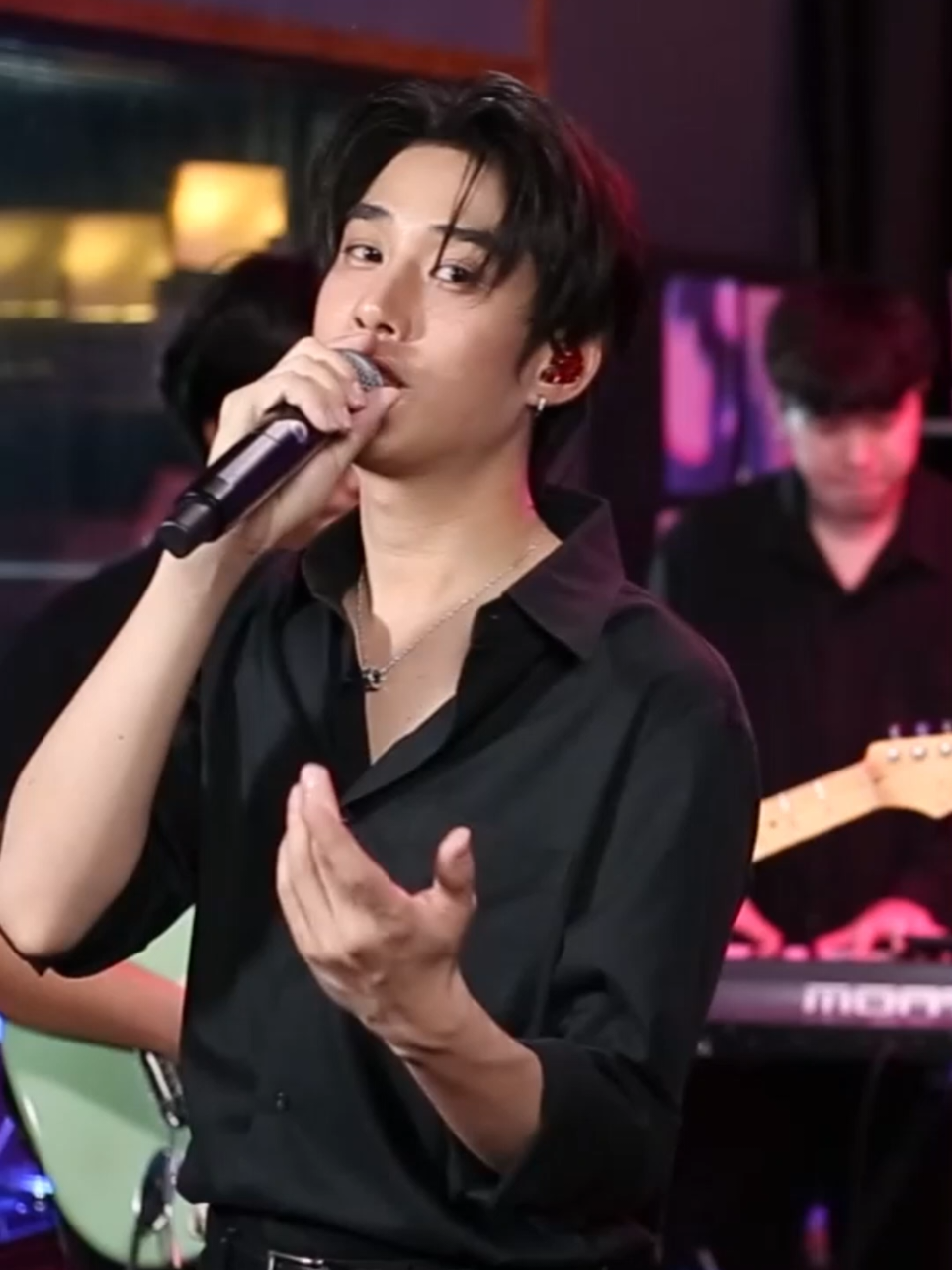 ตบปาก - TleFirstone | เมดเล่ย์ T-POP   #domunditv #wakestudio #firstone #tlefirstone #เพลงเพราะ 