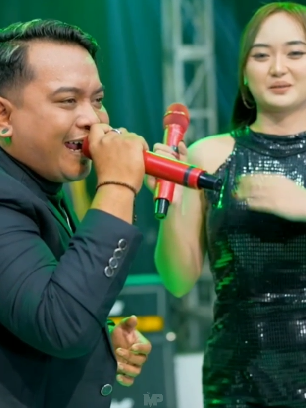 SALAHMU_SENDIRI_-_LIA_PARAMITHA_FT._DANAR_NAKASURA___MARASZONA__Official_Music_Video #maraszona #liaparamitha #danarnakasura #fyp #dangdutkoplo 