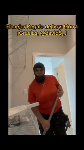 david$,,, gracias por el fantástico Regalo que has enviado en mi LIVE.@david$,, #tiktoklive #livehighlights #livegift #cap #gorra 