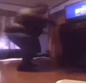 Bro caused a earthquake💀 (song: ilyTOMMY - 3 AM) #ilytommy #undergroundmusic #hoodtrap #memecut #tiktok 