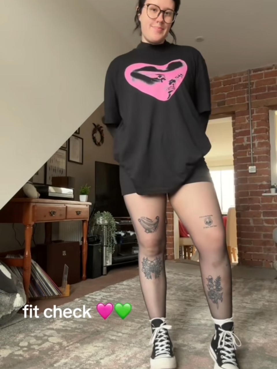 our @Fontaines D.C. X CALM Lifelines tee is only available until 15 september... get yours while you can at shop.thecalmzone.net and help raise life-saving funds for suicide prevention 💚 video credit: @sades 🪲  🫶 #fontaines #fontainesdc #fontainesdcband 